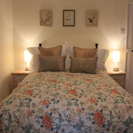 Church Farmhouse B & B Kennett Ruang foto