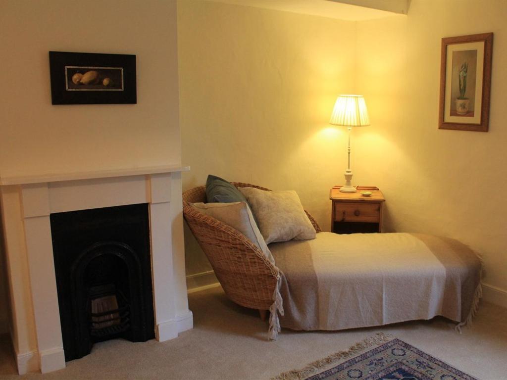 Church Farmhouse B & B Kennett Bagian luar foto