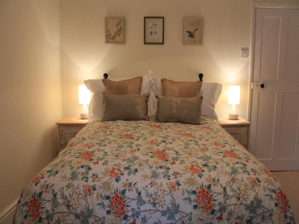 Church Farmhouse B & B Kennett Ruang foto