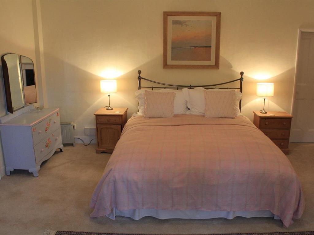 Church Farmhouse B & B Kennett Bagian luar foto